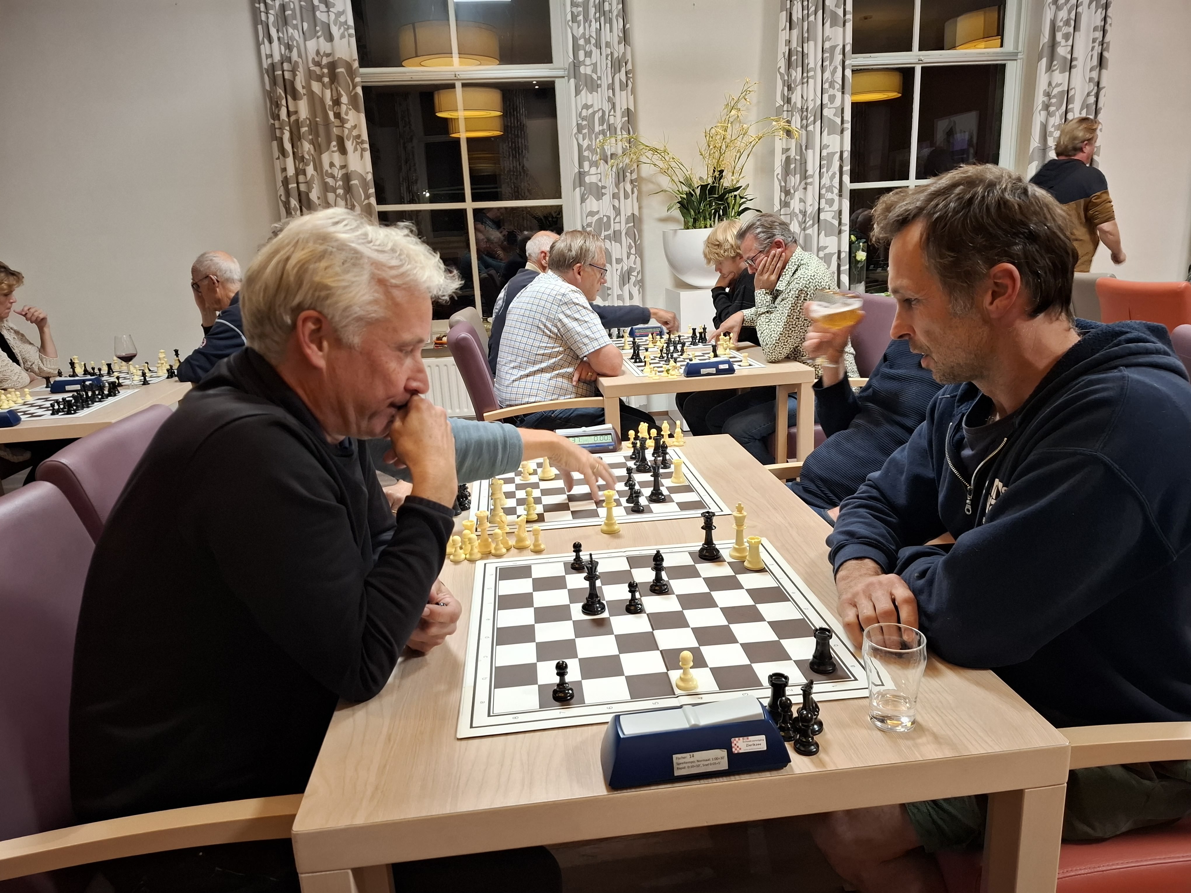Van Straten Vs Den Boer