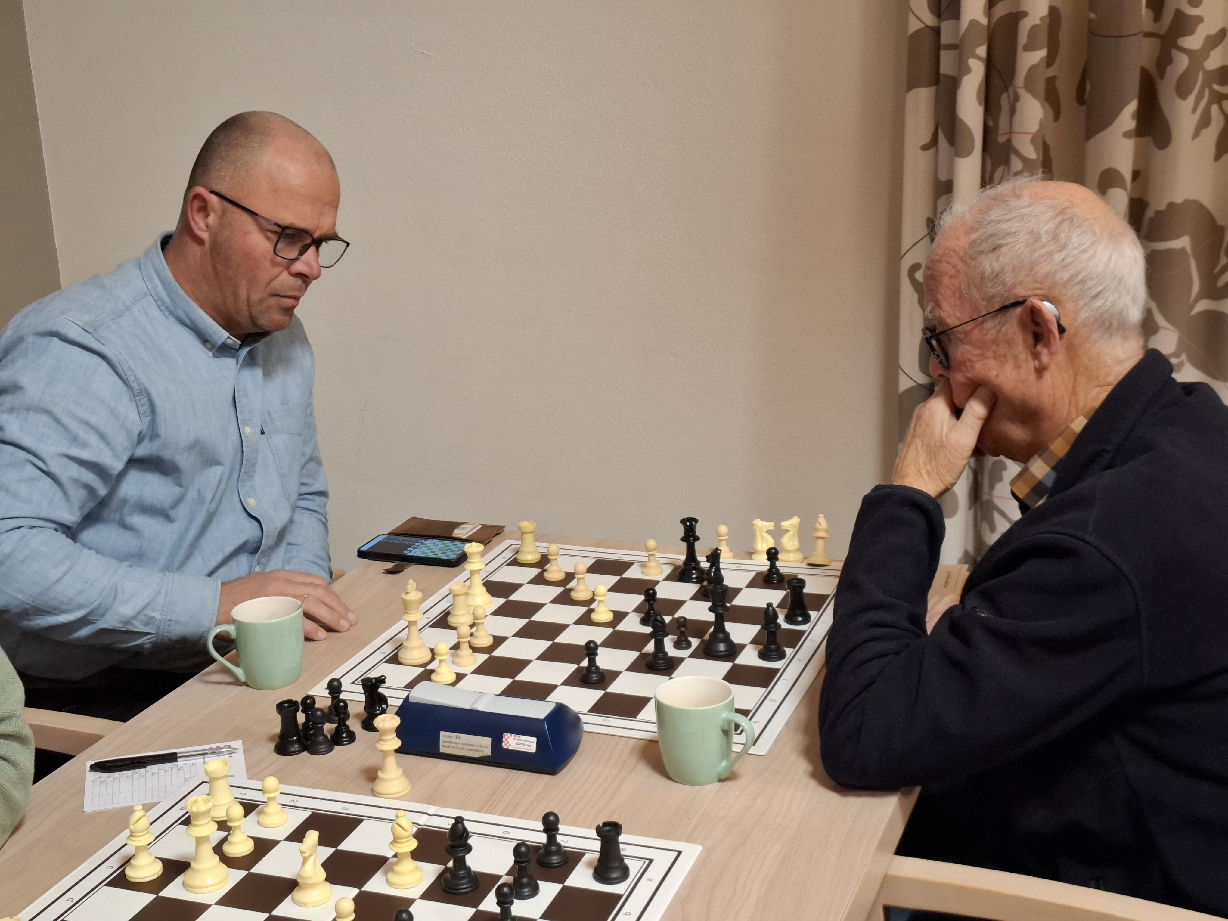 Arjan Vs Dick