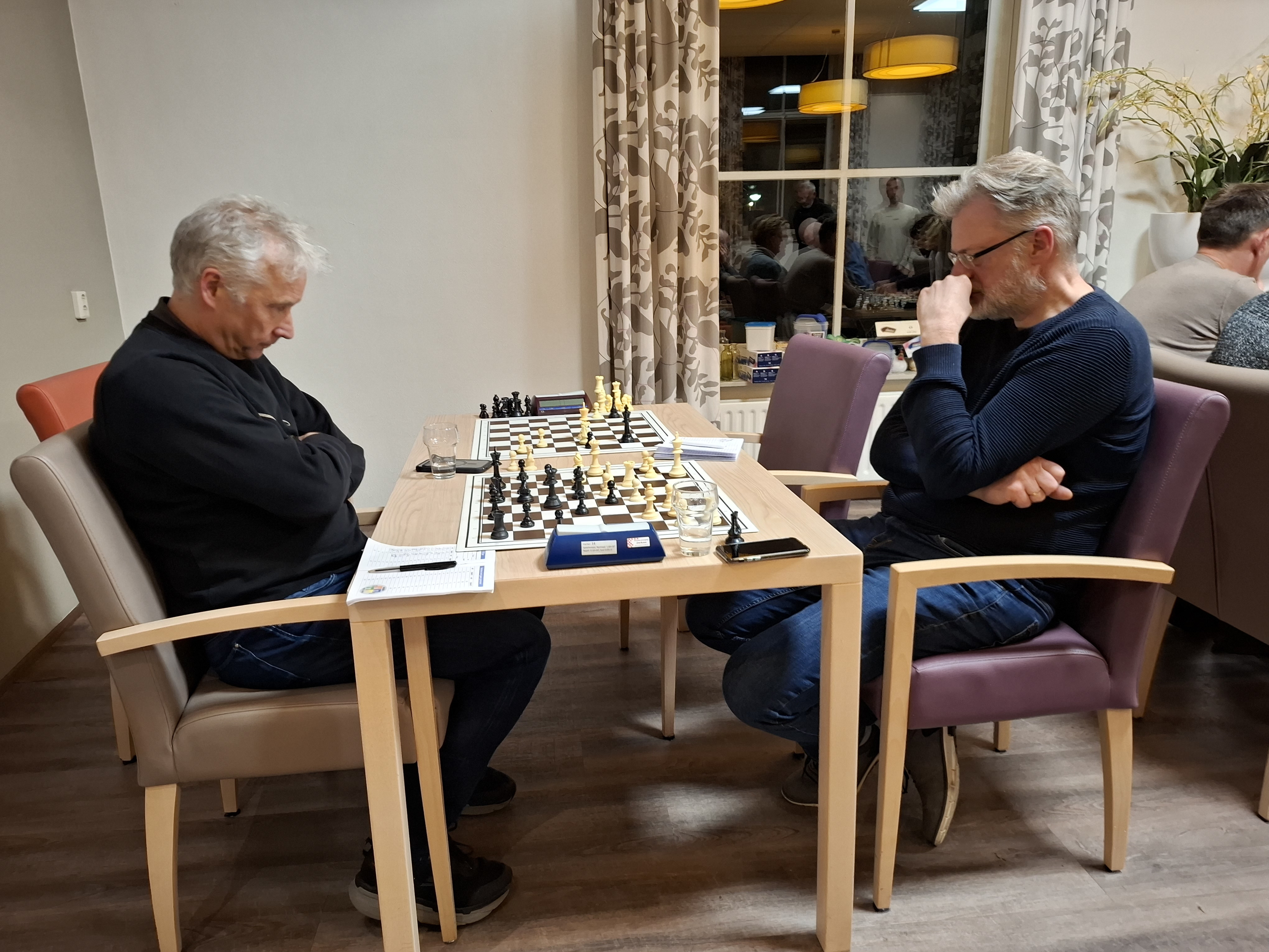 Jeroen Vs Sjaak